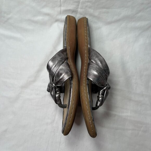 B.O.C Born Concept Womens Metallic Silver Bow Thong Toe Sandal Flip Flops 10 - Picture 6 of 12